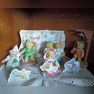 Happily Ever After Cherished Teddies Set